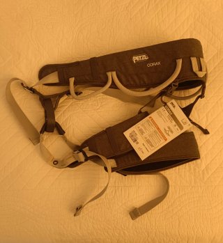 Arnés de escalada PETZL CORAX