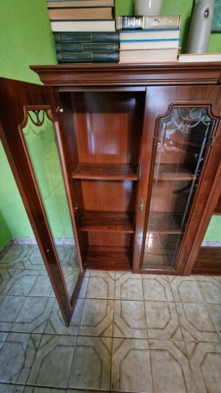 Mueble salón vitrina y aparador madera