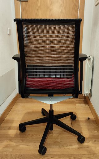 Silla ergonómica de oficina Steelcase Think