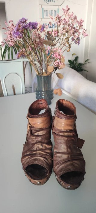 Sandalias de piel con plataforma