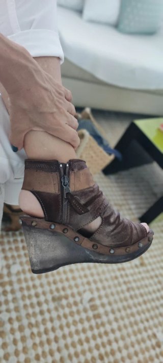 Sandalias de piel con plataforma