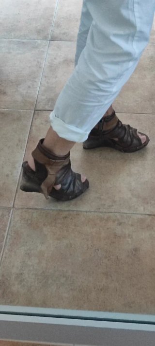 Sandalias de piel con plataforma