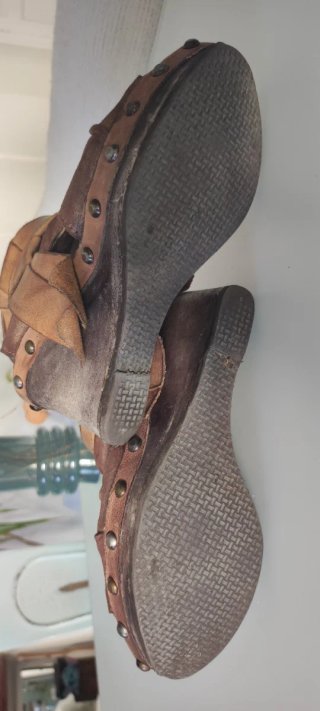 Sandalias de piel con plataforma