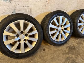4 Llantas honda 5x114.3 con neumáticos