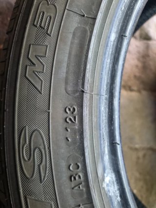Neumáticos ocasion 215 55r17 94v maxxis