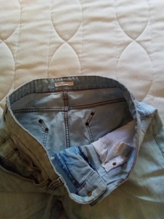 Pantalón corto vaquero azul claro