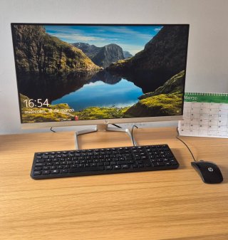Monitor HP 24 Nero/Argento con cavi di connessione
