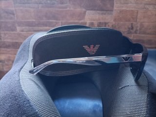 Gafas de sol Emporio Armani negras y azules