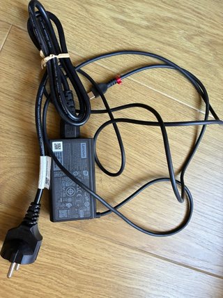 Lenovo Thinkpad L14 Gen 1 Negro. Carga averiada