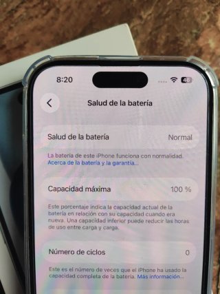 iPhone 15 con 100% Batería