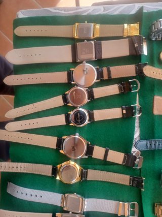 Lotto Orologi Uomo Donnapezzi 31