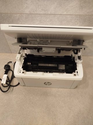 Stampante multifunzione HP LaserJet MFP M140w