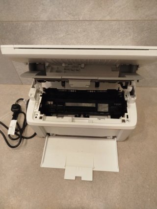 Stampante multifunzione HP LaserJet MFP M140w