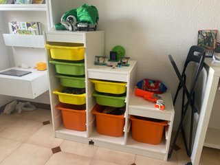 Mueble organizador de juguetes