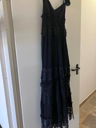 Vestido negro hippie con encaje
