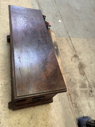 Arcón antiguo de madera