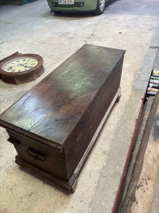 Arcón antiguo de madera