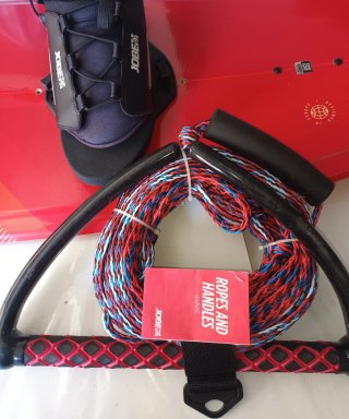 Tabla Jobe Wakeboard 138 Logo Series