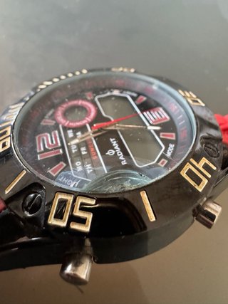Reloj Radiant Negro y Rojo