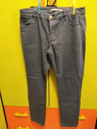 Pantalones azul Lefties Talla 44 Mujer