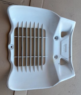 Rejilla radiador Derbi GPR 75