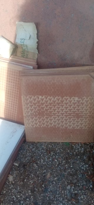 Azulejo blanco pequeño
