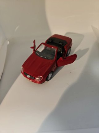 Maisto Mercedes SLK 230 Rojo 1:35