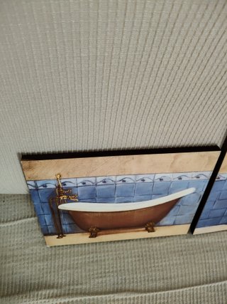 2 cuadros de baño madera 20x25