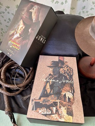 Indiana Jones Hot Toys MMS716 Dial of Destiny