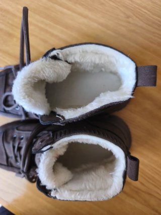 Botas marrones nuevas