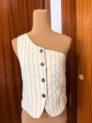 Top asimétrico Nicoli Talla S