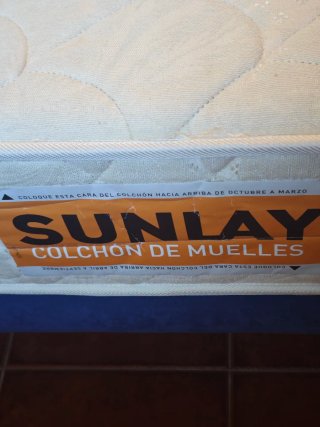 REGALO  Somier tapizado con patas y colchón