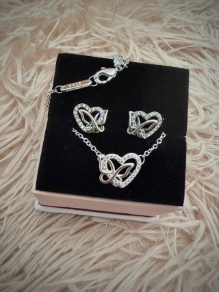 Conjunto Pandora Corazón Infinito Plata