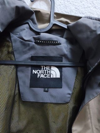 Chaqueta The North Face Gore-Tex Beige