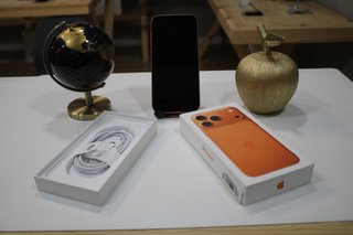 iPhone 17 Pro Max Naranja