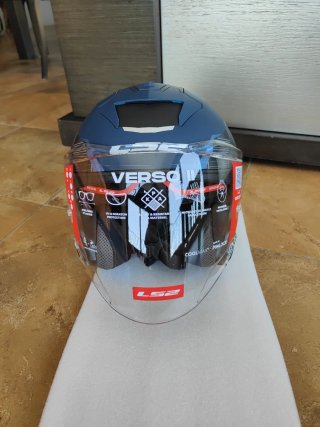 Casco de moto LS2 azul