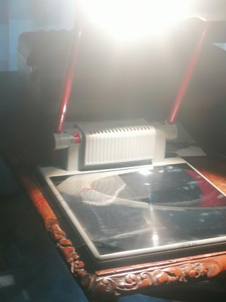 Retro Proyector de transparencias medium