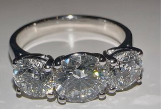 Anillo Tresillo Alta Joyería 18k Diamantes