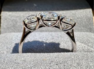 Anillo Tresillo Alta Joyería 18k Diamantes