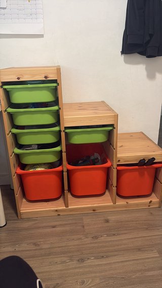 Mueble Escalera Almacenaje Infantil IKEA.