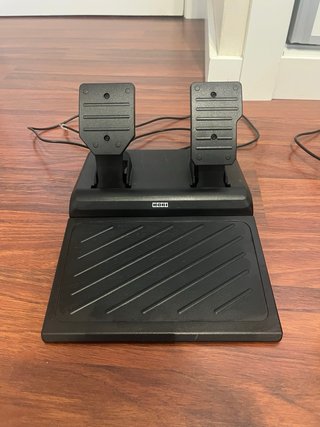 Volante e Pedali Hori PS4/PS5