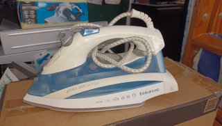 Plancha Taurus Artica 2800 Zaffiro