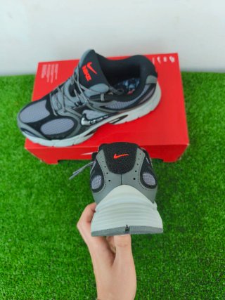 Nike Vomero 5 v5 Scarpe Uomo Grigio Rosso