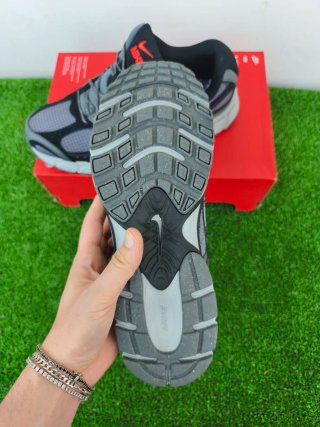 Nike Vomero 5 v5 Scarpe Uomo Grigio Rosso