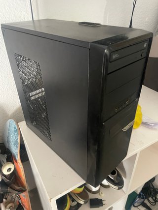 PC de oficina negro