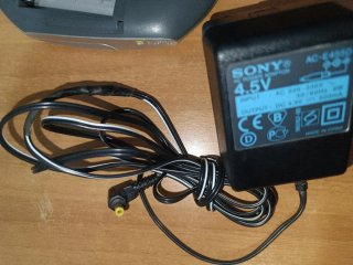 Walkman CD Sony de220 con accessori