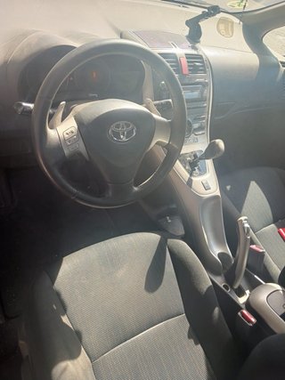 Toyota Auris 2010
