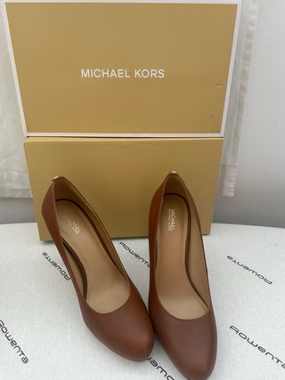 Zapatos Michael Kors Marrones Tacón