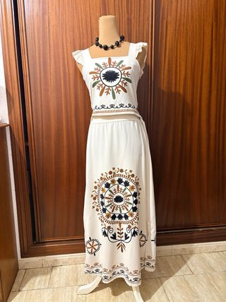 Conjunto estampado top y falda