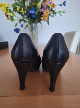 Zapatos de tacón Unisa piel negros